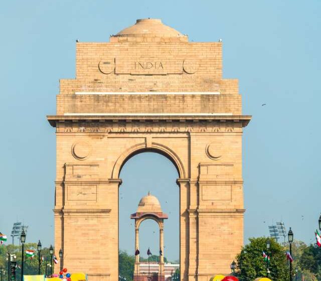 1 Day Delhi and 1 Day Agra Tour - By Car