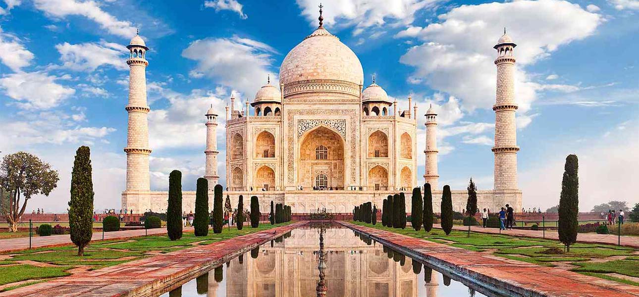From Delhi: Day Trip to Taj Mahal and Agra Fort - By Car