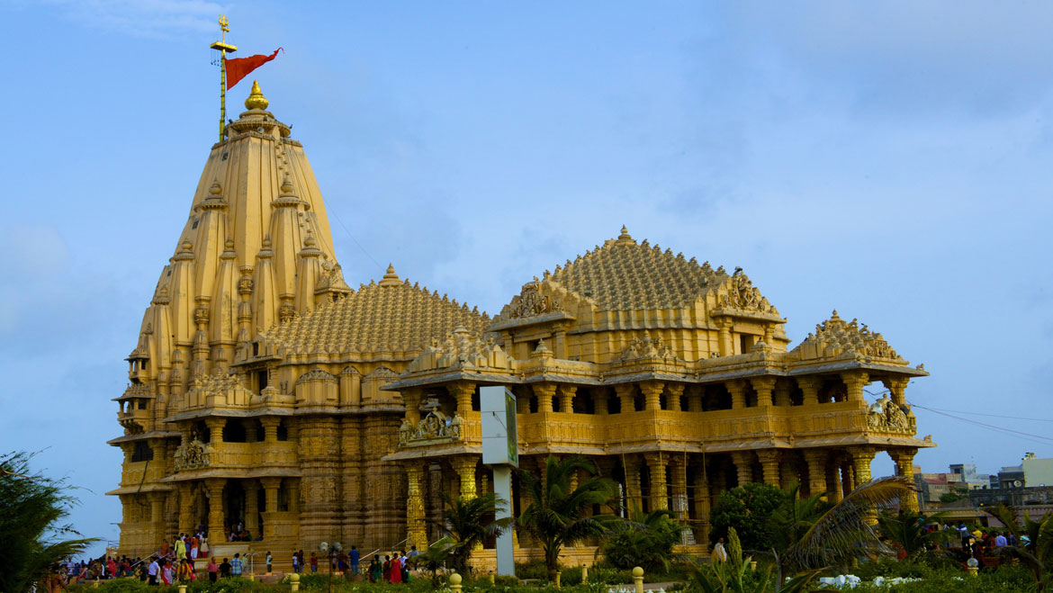 How to Plan a Dwarka Somnath Tour Package